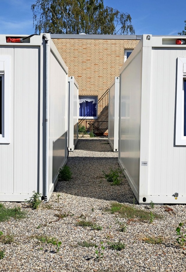 Flchtlinge und Obdachlose leben in Heitersheim auch in Containern.  | Foto: Martin Pfefferle