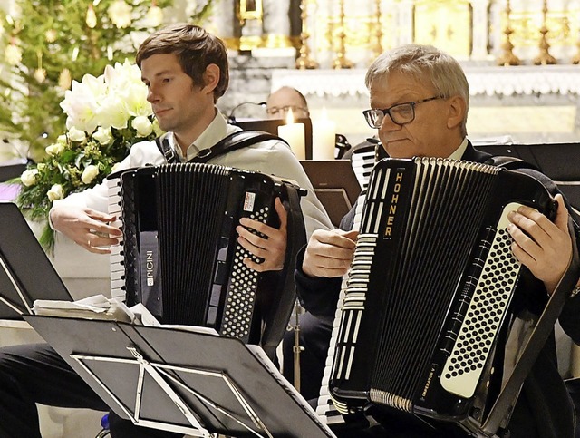 Die Harmonikafreunde fllten mit ihren...lige Klosterkirche von Schuttern aus.   | Foto: Wolfgang Knstle