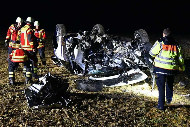 Bei dem Verkehrsunfall zwischen Herten... der Wagen eines 25-Jhrigen mehrfach.  | Foto: Martin Eckert