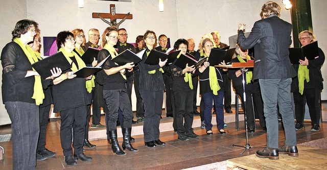 Der Gesangverein Concordia Gersbach un...von Martin Angell beim Jahreskonzert.   | Foto: Gerd Sutter