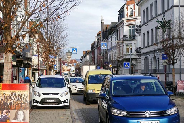 In der unteren Friedrichstrae finden ... der Verkehr immer wieder ein Problem.  | Foto: Ralf H. Dorweiler