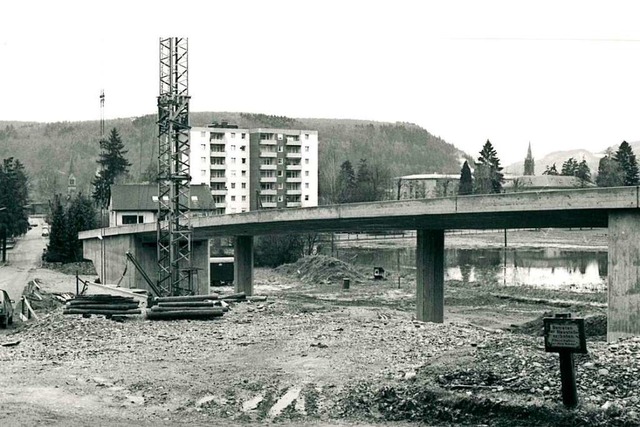 Brcke Luisenstrae beim Eisweiher: Hier begannen die Arbeiten.  | Foto: Ingrid Schubert