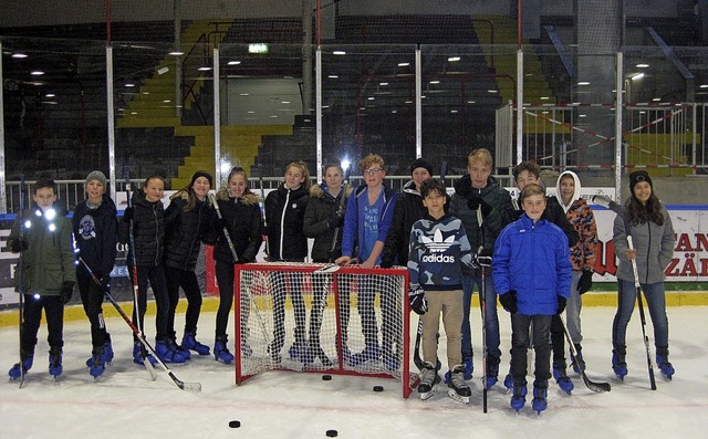 <BZ-FotoAnlauf>Kreisgymnasium: </BZ-Fo...uppertrainingsstunde zum EHC Freiburg.  | Foto: Privat