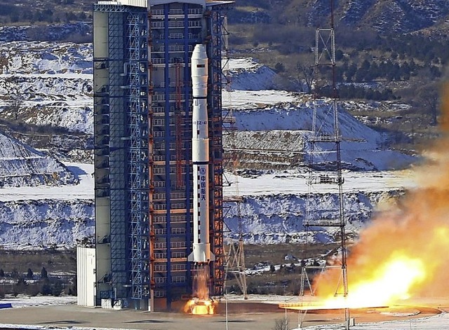 Mit dieser Rakete ging der Satellit ins All   | Foto:  (dpa)