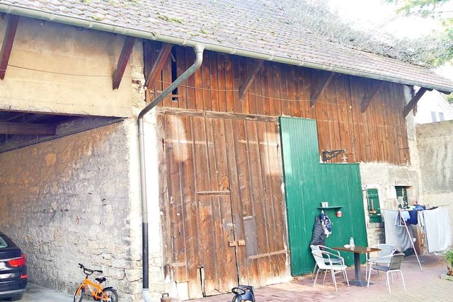 Der Schuppen soll weichen und hinter d...ach ein Neubau entstehen (Archivbild).  | Foto: Ralf H. Dorweiler