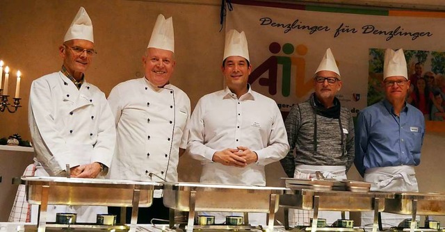 Das freiwillige Kchenteam um Klaus Gntert (Zweiter von links) stand bereit.  | Foto: Gemeinde Denzlingen