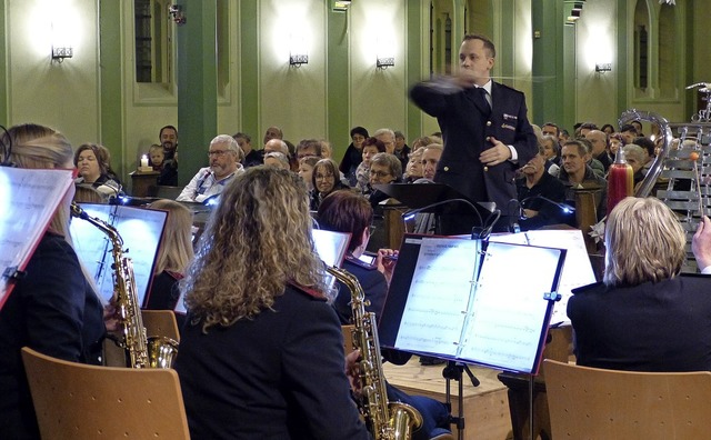 Der Musik- und Spielmannszug der Feuer...eindruckendes Konzert am Stephanstag.   | Foto: Aribert Rssel