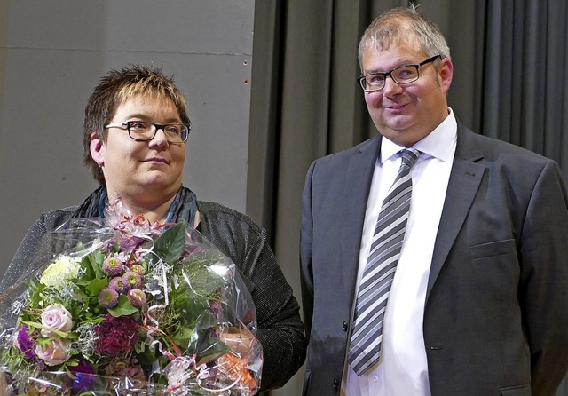 Das Bild des Wahlabends im Oktober: B...im Kursaal die Glckwnsche entgegen.   | Foto: Hrvoje Miloslavic