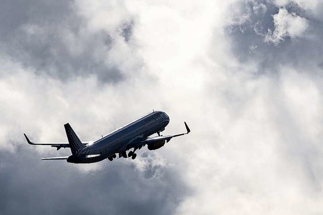 Mehr als 170 Germanwingsflge wurden b...art sollen nur wenige Flge ausfallen.  | Foto: Fabian Sommer