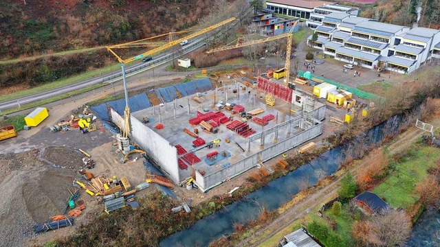 Auf der grten und teuersten Baustell.... Unser Foto entstand am 17. Dezember.  | Foto: Martin Klabund