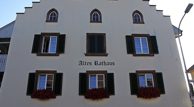 Aus dem Rathaus wurde 2019 ein Altes Rathaus.   | Foto: Victoria Langelott