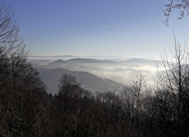 Den Ausblick von der Julius-Kaufmann-H...Hock des Schwarzwaldvereins genieen.   | Foto: Christian Kramberg 