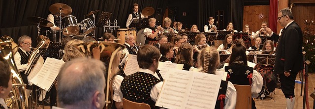 Die Musiker des Musikvereins Menzensch...ten mit einem vielseitigen Repertoire.  | Foto: Christiane Sahli