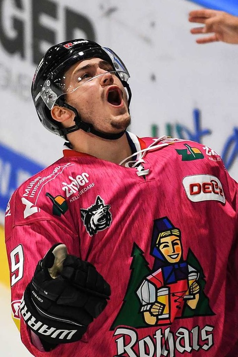 Der EHC Freiburg gewinnt das Derby gegen Ravensburg mit 42 Eishockey