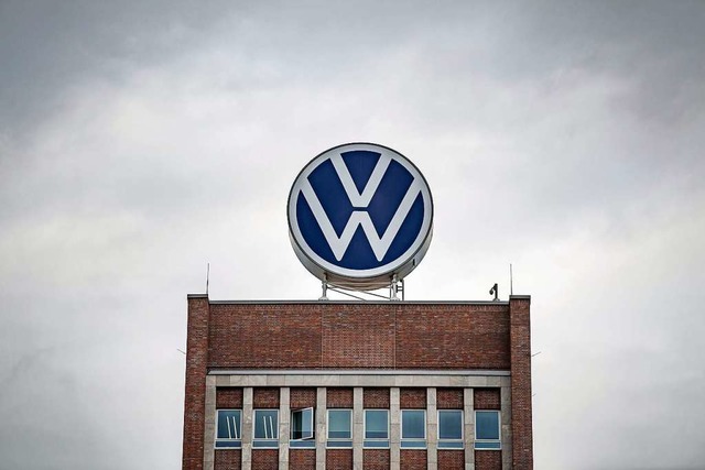 Verwaltungshochhaus von VW  | Foto: Sina Schuldt (dpa)