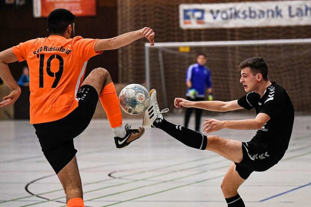 berraschung, berraschung: B-Kreislig...dsligisten SC Lahr aus dem Wettbewerb.  | Foto: Patrick Seeger