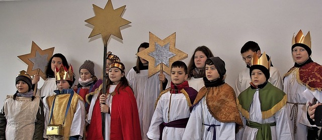 Die Sternsinger machten beim Neujahrse...er Feiergesellschaft ihre Aufwartung.   | Foto: Wolfgang Beck