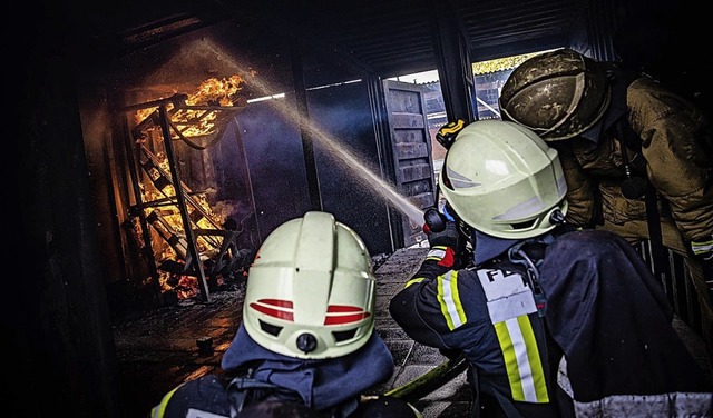 2019 absolvierten die Feuerwehrmitglieder auch eine Heiausbildung <ppp></ppp>  | Foto: Anika Lenke
