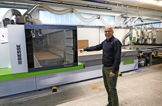 Die neue CNC gesteuerte Frsmaschine e...ition steht seit Sommer in Lenzkirch.   | Foto: Ralf Morys
