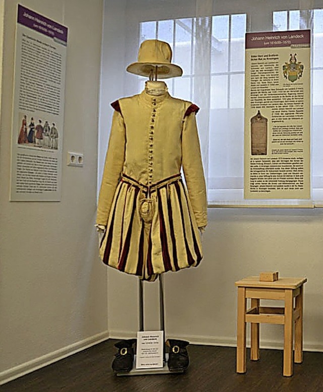 Kleider aus der Zeit des 16. Jahrhunde...ich von Landeck getragen haben knnte.  | Foto: Stadtmuseum Bad Krozingen