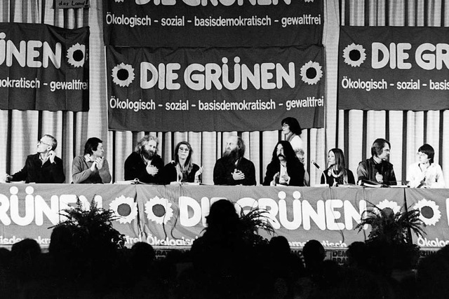 Der Grndungsparteitag der Grnen in Karlsruhe 1980   | Foto: dpa