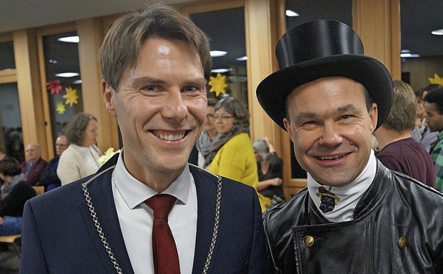 Gern gesehener Glcksbringer: Bezirkss...g der Gemeinde in der  Mrburgschule.   | Foto: Christine Storck-Haupt