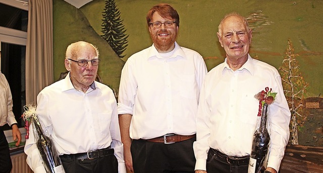 Leo Wuchner (links) und Erwin Gersbach... fr 65 Jahre Mitgliedschaft  geehrt.   | Foto: Martin Klabund