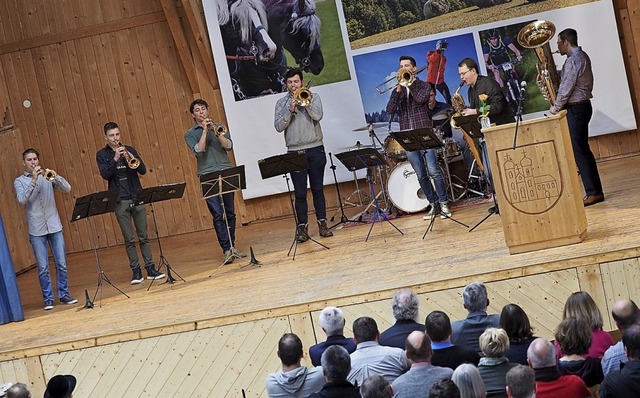 Die Blechbengel sorgen beim Neujahrsem...r einen fetzigen Start ins neue Jahr.   | Foto: Susanne Gilg