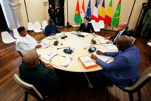 Afrika-Gipfel im franzsischen Pau  | Foto: Regis Duvignau (dpa)