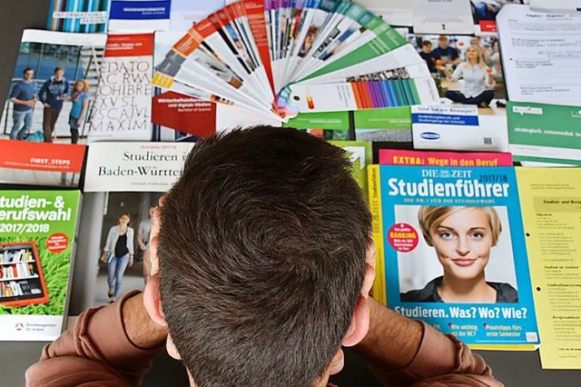 Groe Herausforderung: Angehende Studi...nen passenden Studiengang entscheiden.  | Foto: Antonio Jung
