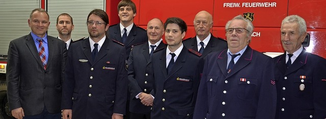 Langjhrige Feuerwehrleute wurden bei ... Abteilungskommandant Matthias Mamier.  | Foto: Roland Vitt