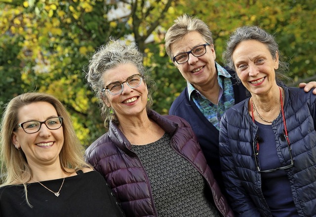 Vier der  in Vorstand und Verein aktiv...ferle, Evelyn Krmmel und Karin Treek.  | Foto: Marx/Frauen helfen Frauen 