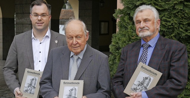 Ulrich Krieger, Martin Blmcke und Fra...von links) stellten das neue Buch vor.  | Foto: Michael Gottstein