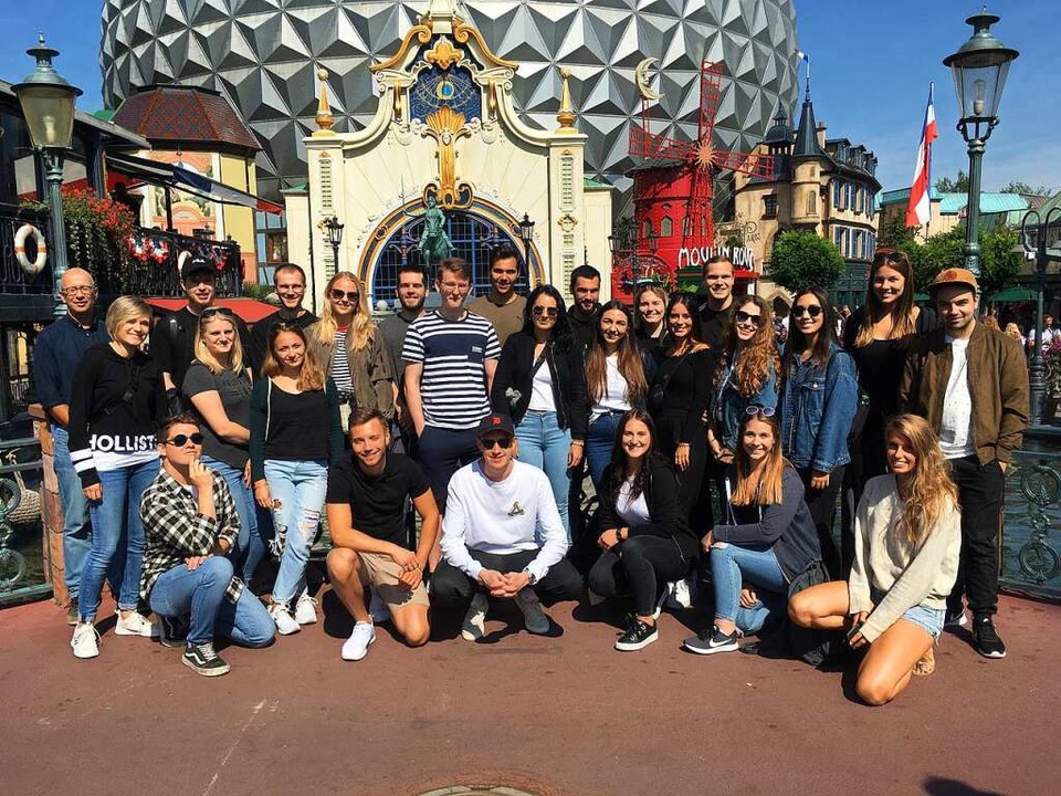 Juli: Der alljhrliche Azubi-Ausflug in den Europapark.  | Foto: BZ-Azubis