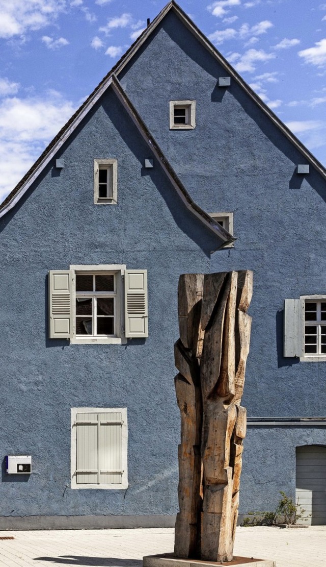 Im Blauen Haus an der Rheintorstrae g...er viele interessante Veranstaltungen.  | Foto: Johann Schmieder