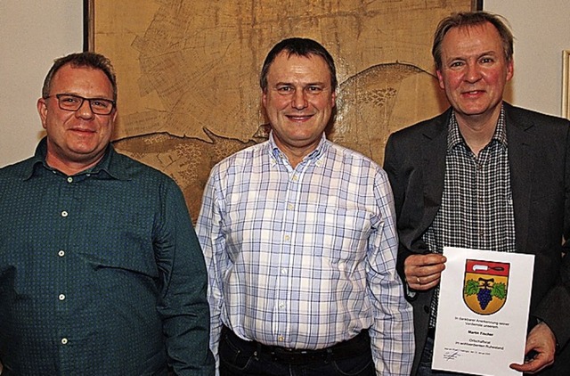 Markus Dembowski, Ortsvorsteher Glener, Martin Fischer (von links).  | Foto: Norbert Sedlak