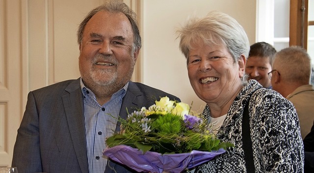 Hauptamtsleiter Herbert Meier mit seiner Frau Anke   | Foto: Volker Mnch