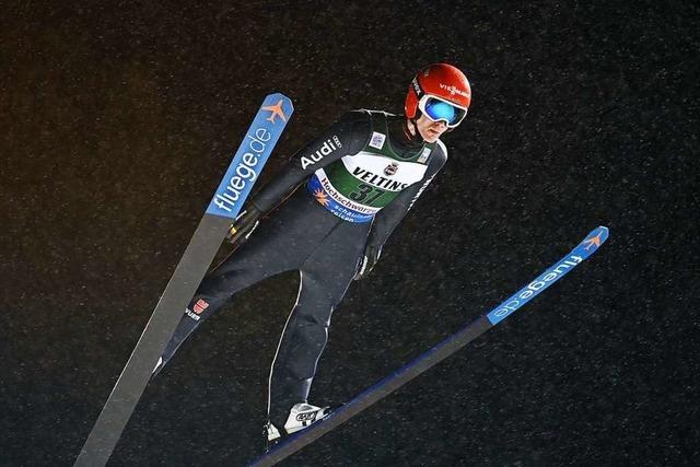 Stephan Leyhe aus Hinterzarten springt in der Quali auf Platz zwei