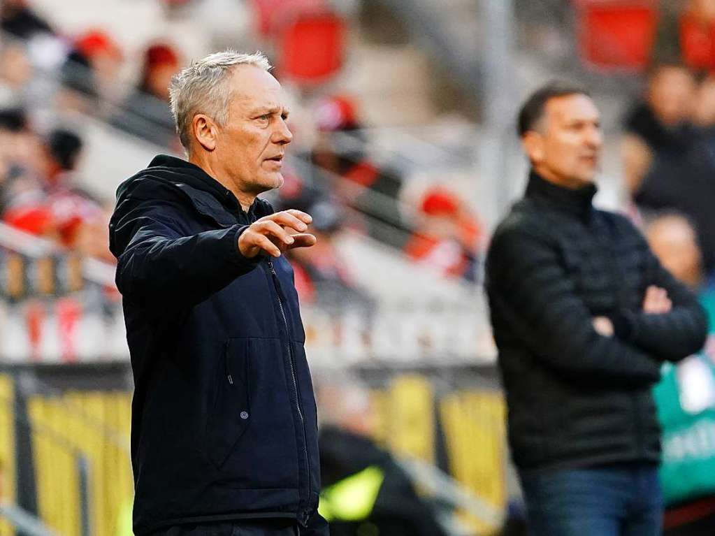 SC-Trainer Christian Streich dirigierte seine Spieler.