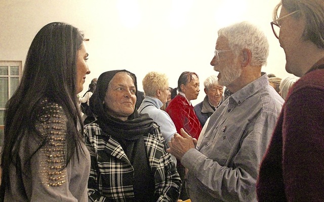 Beim Neujahrstreffen kamen die Gste ins Gesprch.   | Foto: Erika Sieberts