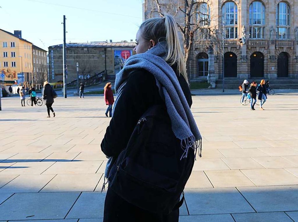 Die Kaptain &amp; Son Ruckscke findet...eibt Juliane bei ihrem alten Rucksack.  | Foto: Anna Castro Ksel