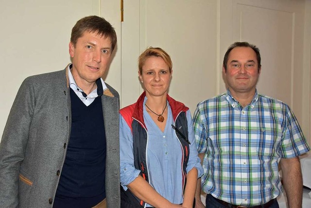 Neu im Vorstand der Holzkette sind (vo... Stefanie Willmann und Martin Rieder.   | Foto: Thomas Biniossek