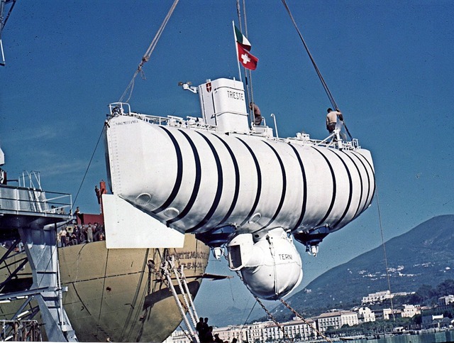 Piccards Tauchboot Trieste auf einem undatierten Foto  | Foto: - (dpa)