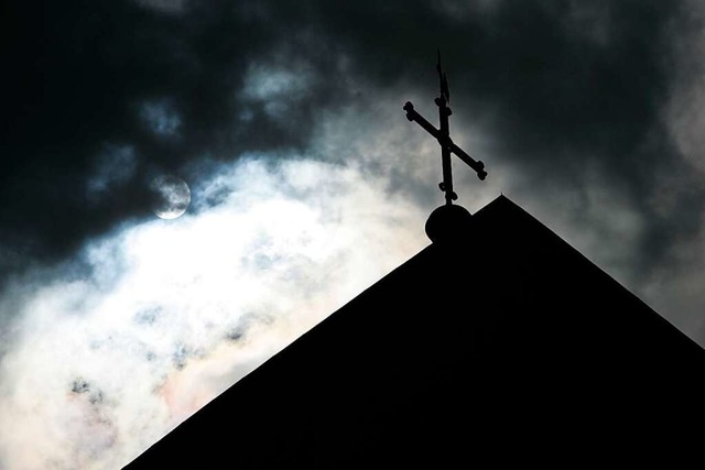 Der Missbrauchsskandal hat die katholi...e bis heute noch nicht berwunden hat.  | Foto: Friso Gentsch