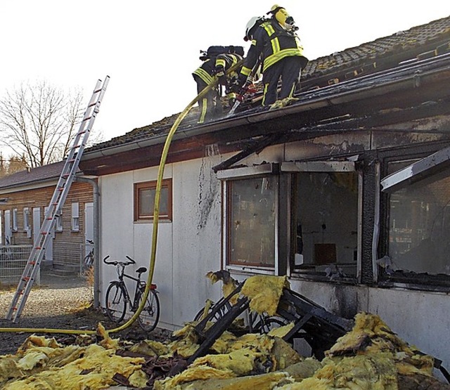 Die Wehr lschte den Brand.  | Foto: Feuerwehr Denzlingen