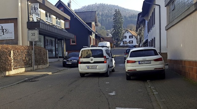Ein einseitiges Parkverbot in der Ltz...ae hat die Straenbehrde abgelehnt.   | Foto: Beate Zehnle-Lehmann