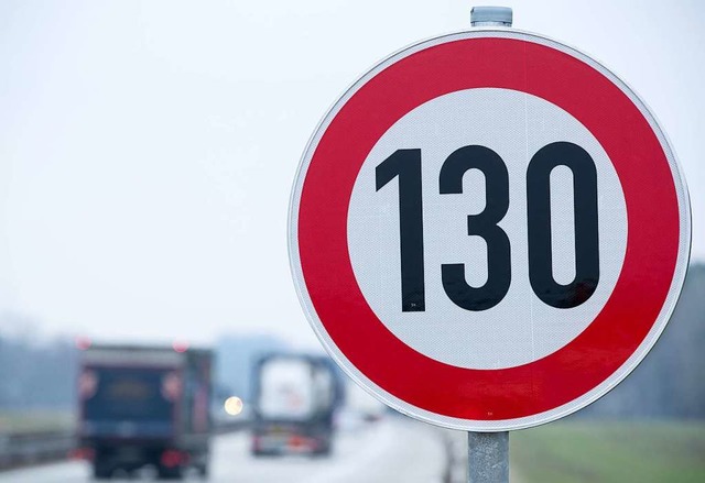 Tempo 130 auf allen Autobahnen? Der AD...diese Frage nicht mehr mit einem Nein.  | Foto: Jens Bttner (dpa)