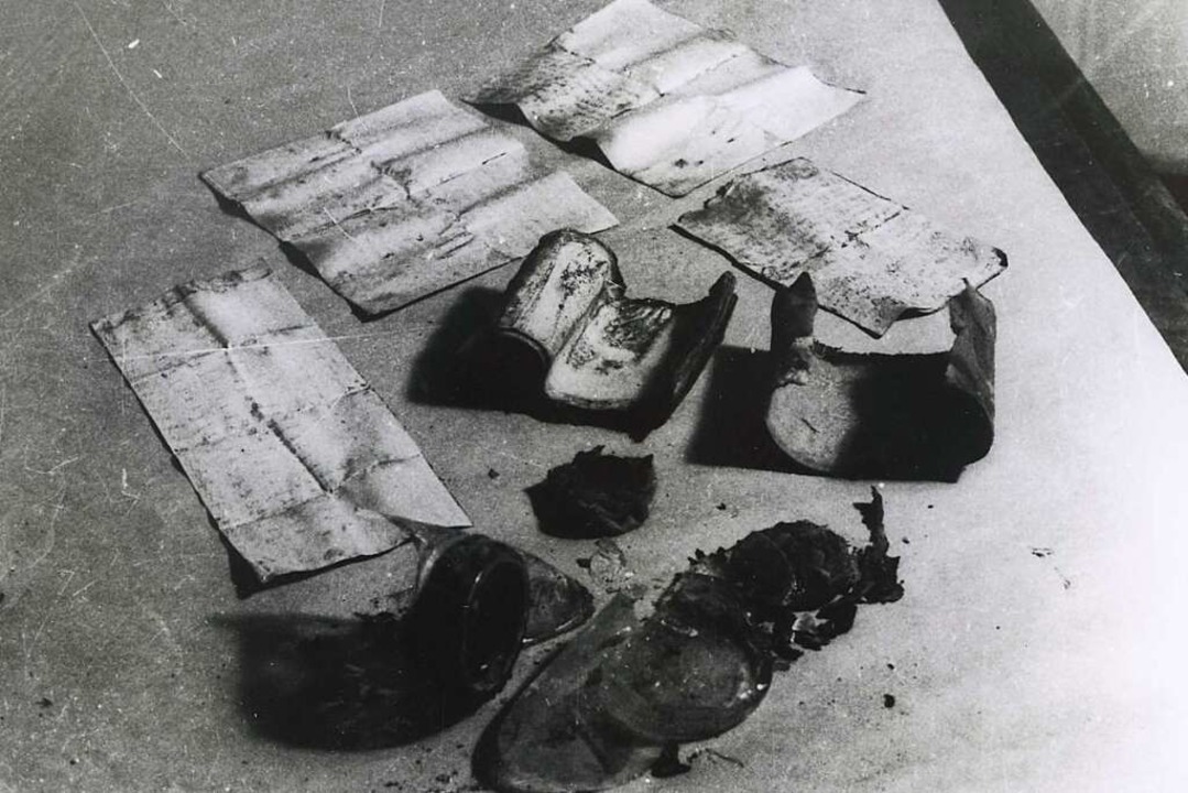 Von Feuchtigkeit gezeichnet: eines der in Auschwitz gefundenen Manuskripte.  | Foto: Staatliches Museum Auschwitz-Birkenau