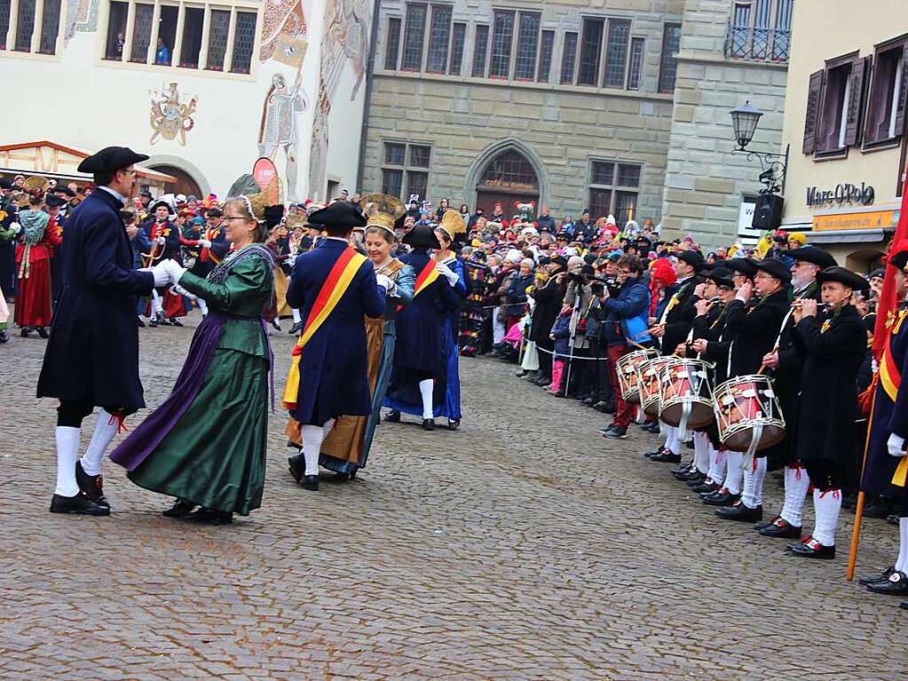 Impressionen vom Narrentag der Znfte des Viererbunds in berlingen mit Nacht- und Tagumzug, Schwertletanz und frhlichem, bunten Treiben in der alten Stadt am Bodensee.