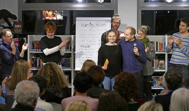 Poetry-Slam vom Feinsten in der Bad Kr...ufnagel, Jara Ahrens und Jules Hermens  | Foto: Victor Adolf